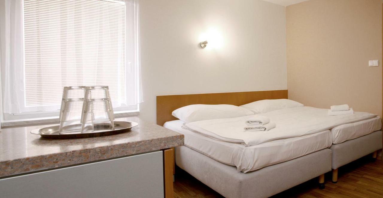 Hotel Sedlecky Dvur à Sedlec  Extérieur photo