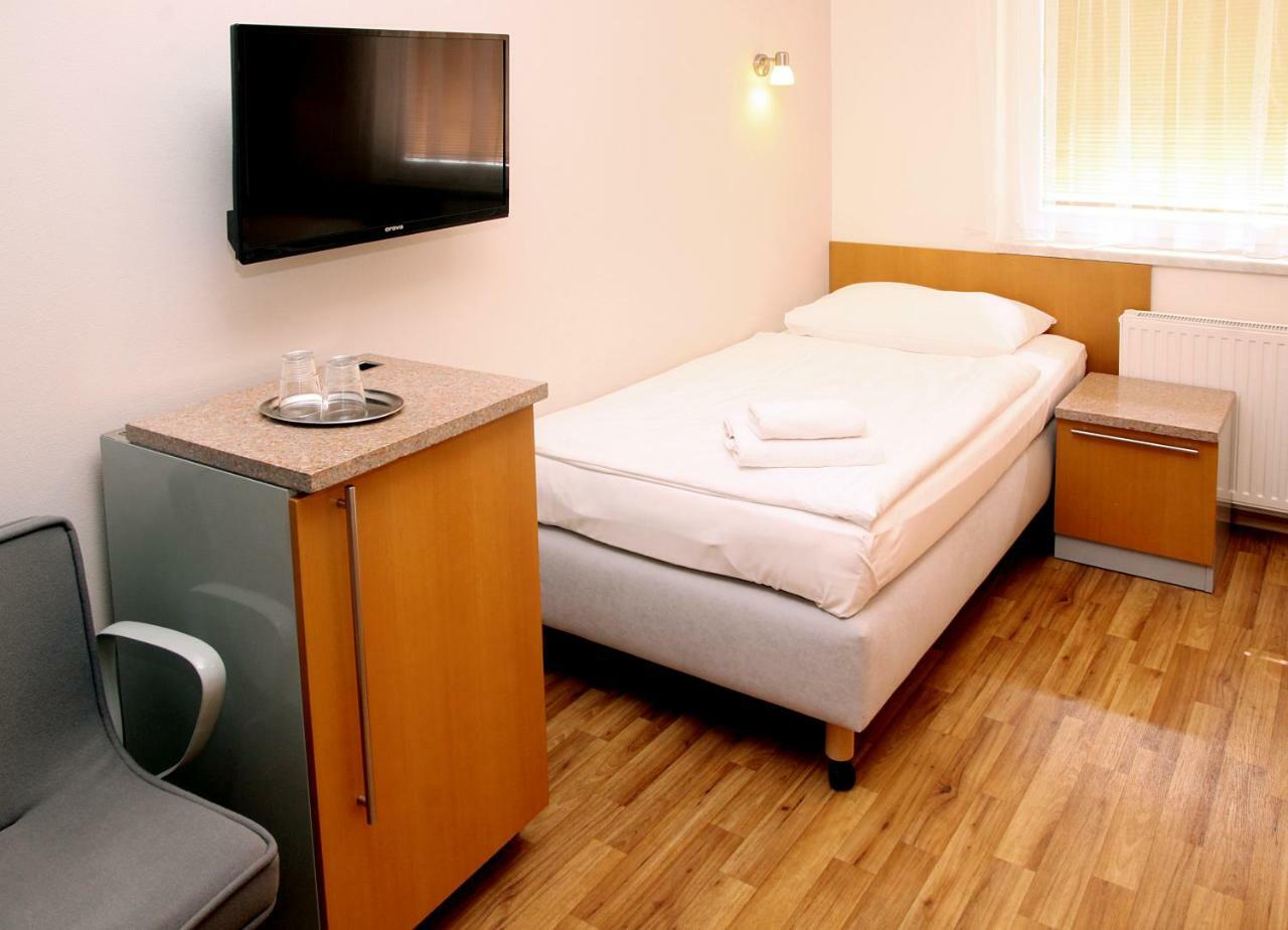 Hotel Sedlecky Dvur à Sedlec  Extérieur photo